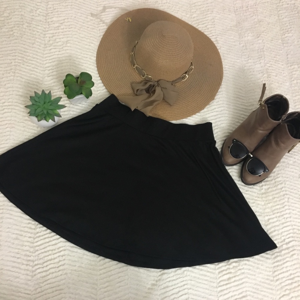 Black skater Skirt